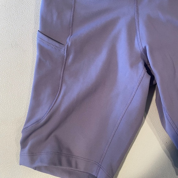 Nike One Dri-Fit Purple High Rise 8” Length Athletic Biker Shorts Sz XS NWT - Picture 6 of 7